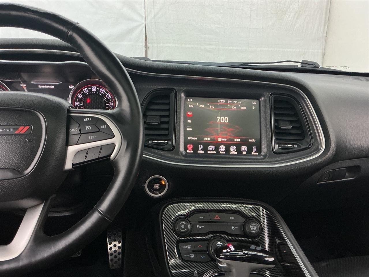 Dodge Challenger 2dr Cpe SXT Plus 2016