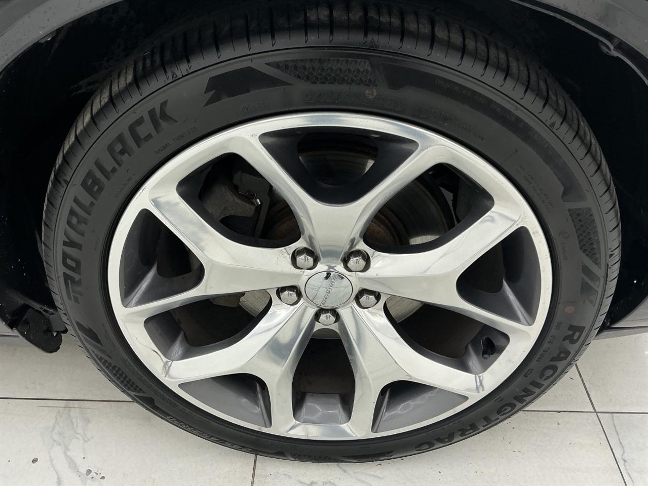 Dodge Challenger 2dr Cpe SXT Plus 2016