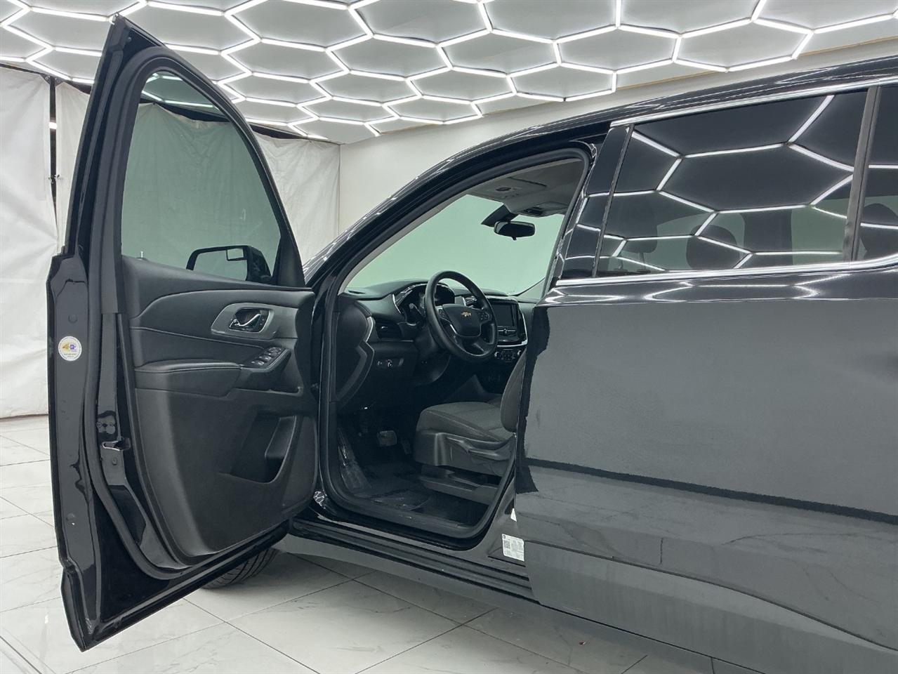 Chevrolet Traverse AWD 4dr LS w/1LS 2021