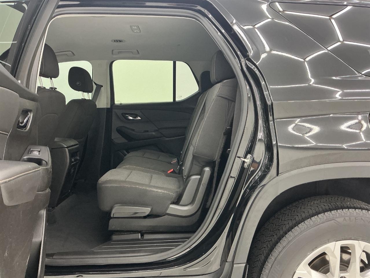 Chevrolet Traverse AWD 4dr LS w/1LS 2021