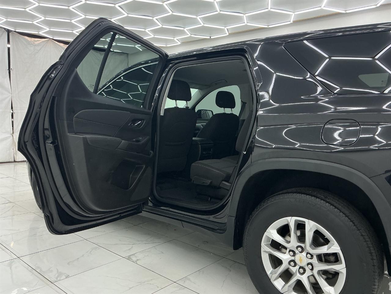 Chevrolet Traverse AWD 4dr LS w/1LS 2021