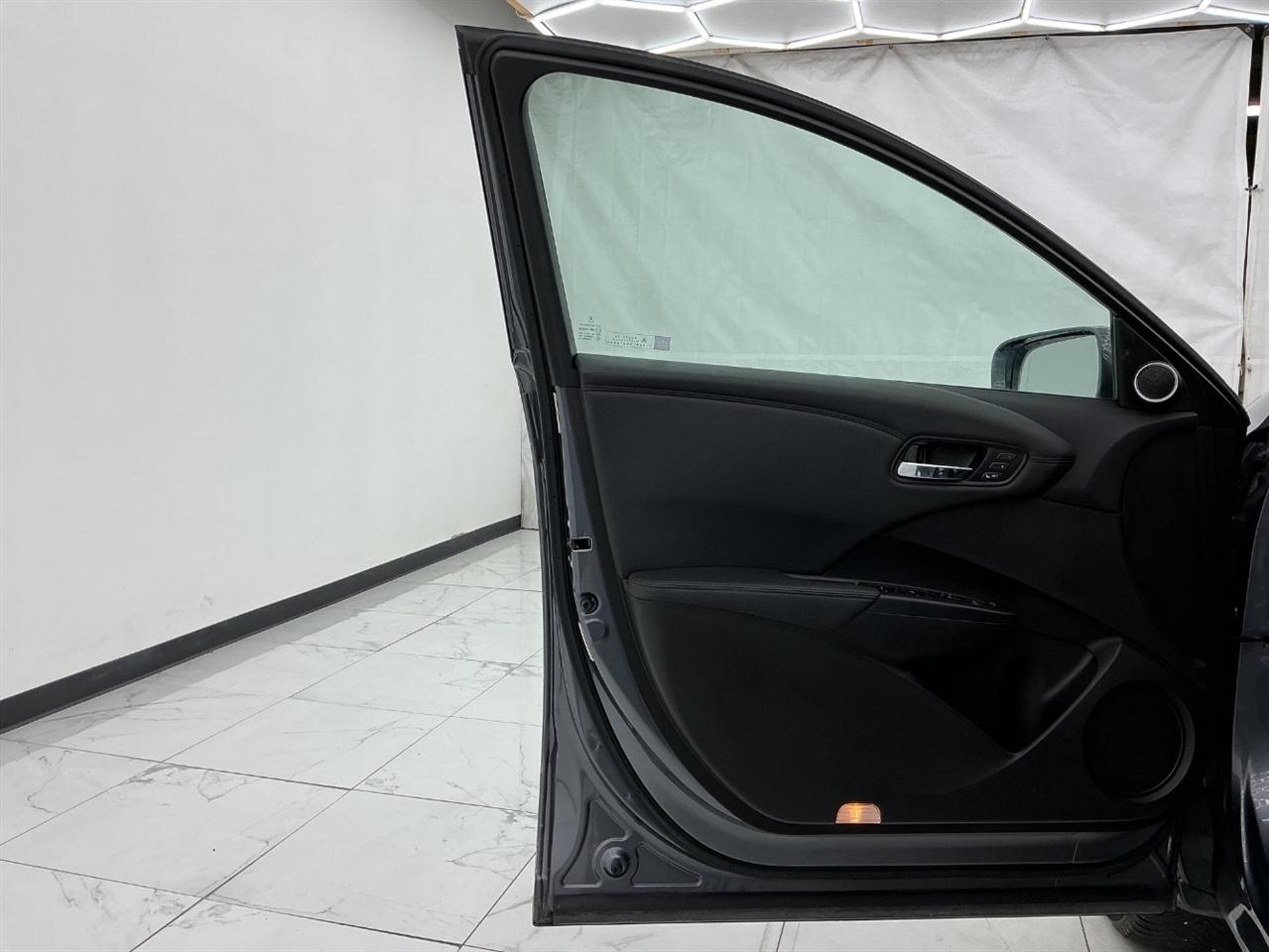 Acura RDX FWD w/Technology/AcuraWatch Plus Pkg 2017