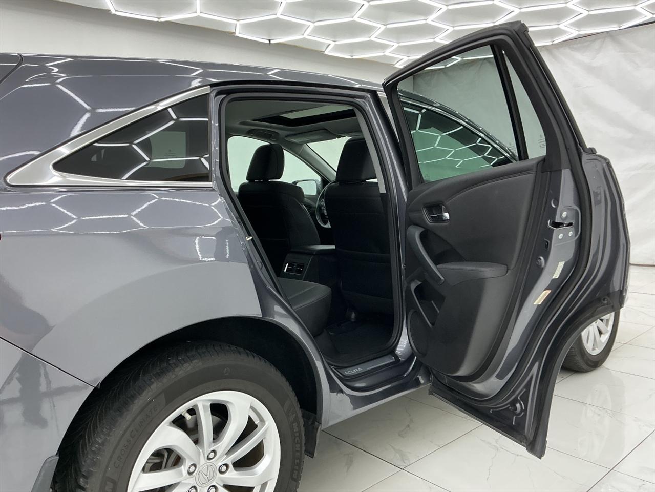 Acura RDX FWD w/Technology/AcuraWatch Plus Pkg 2017