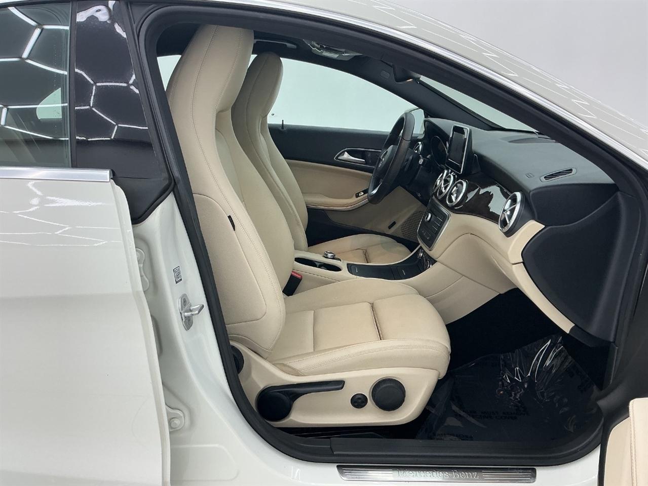 Mercedes-Benz CLA 4dr Sdn CLA 250 FWD 2016