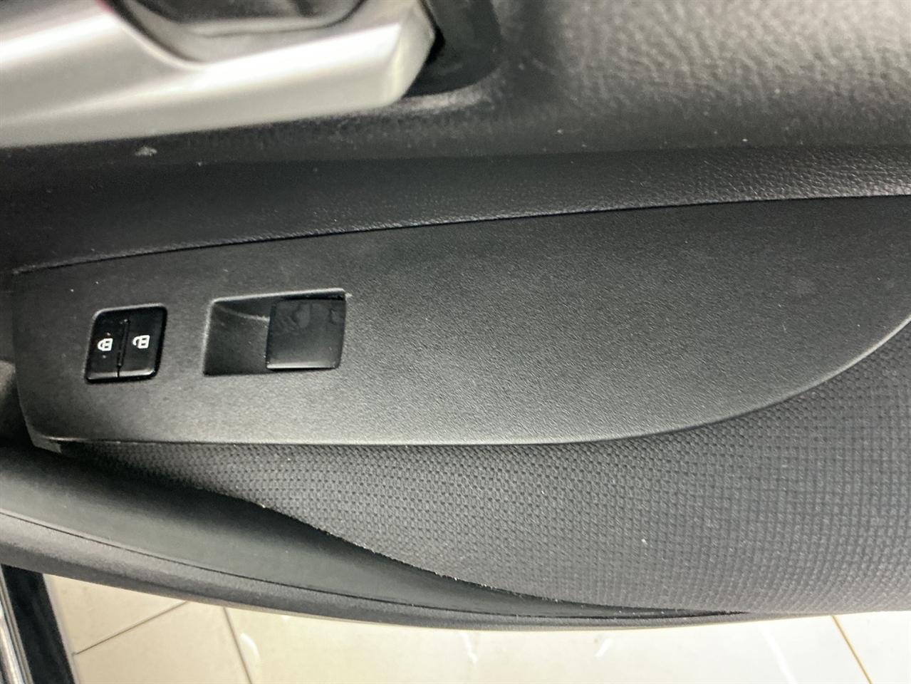 Toyota Corolla LE CVT (Natl) 2020