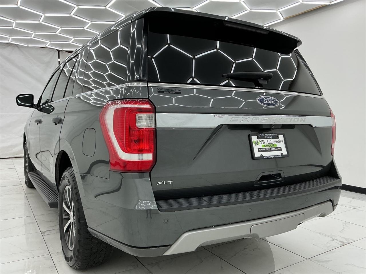 Ford Expedition XLT 4x4 2020