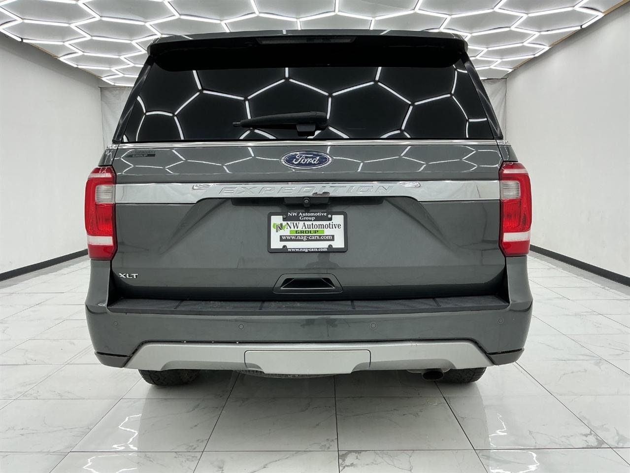 Ford Expedition XLT 4x4 2020