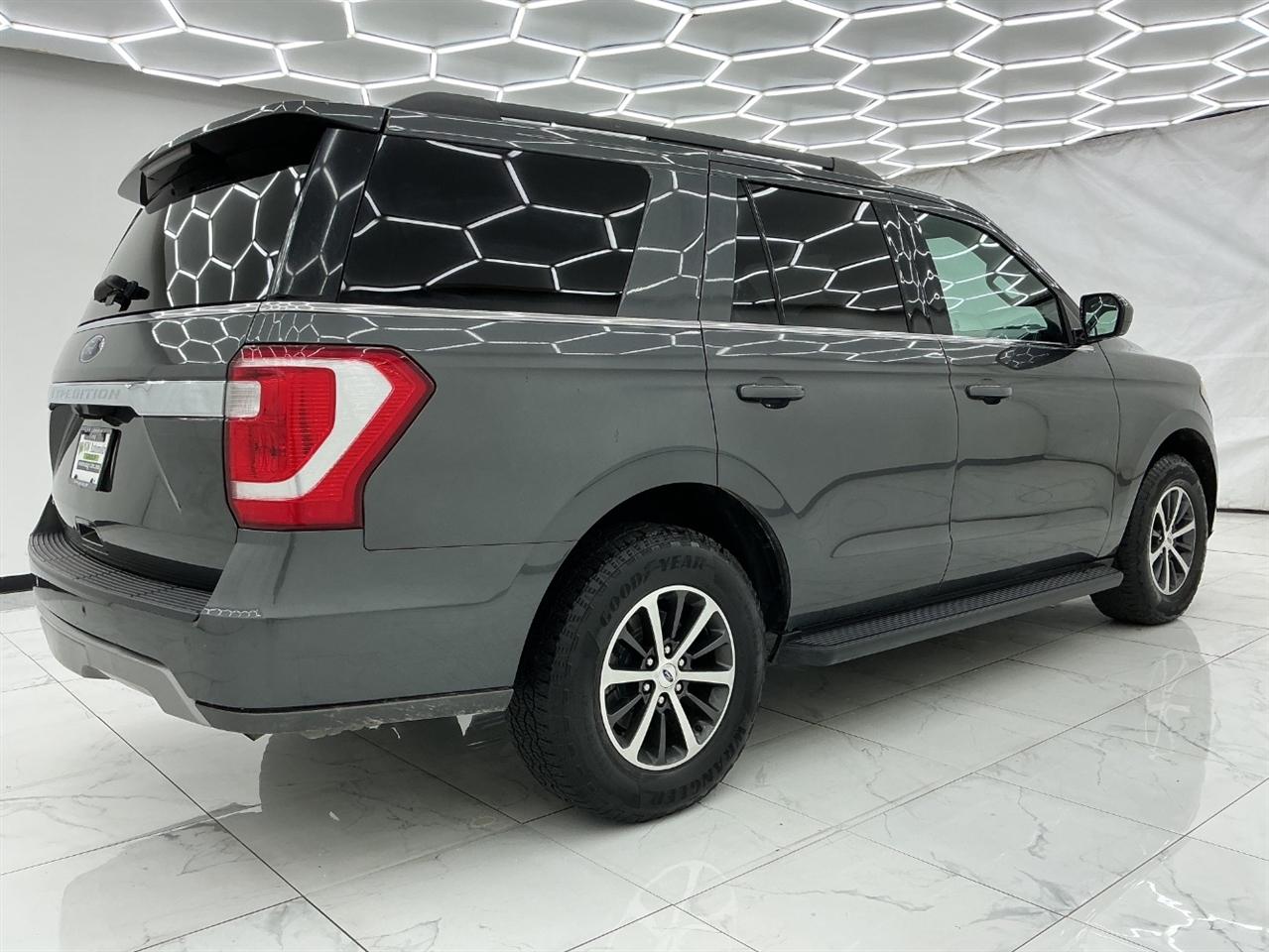Ford Expedition XLT 4x4 2020