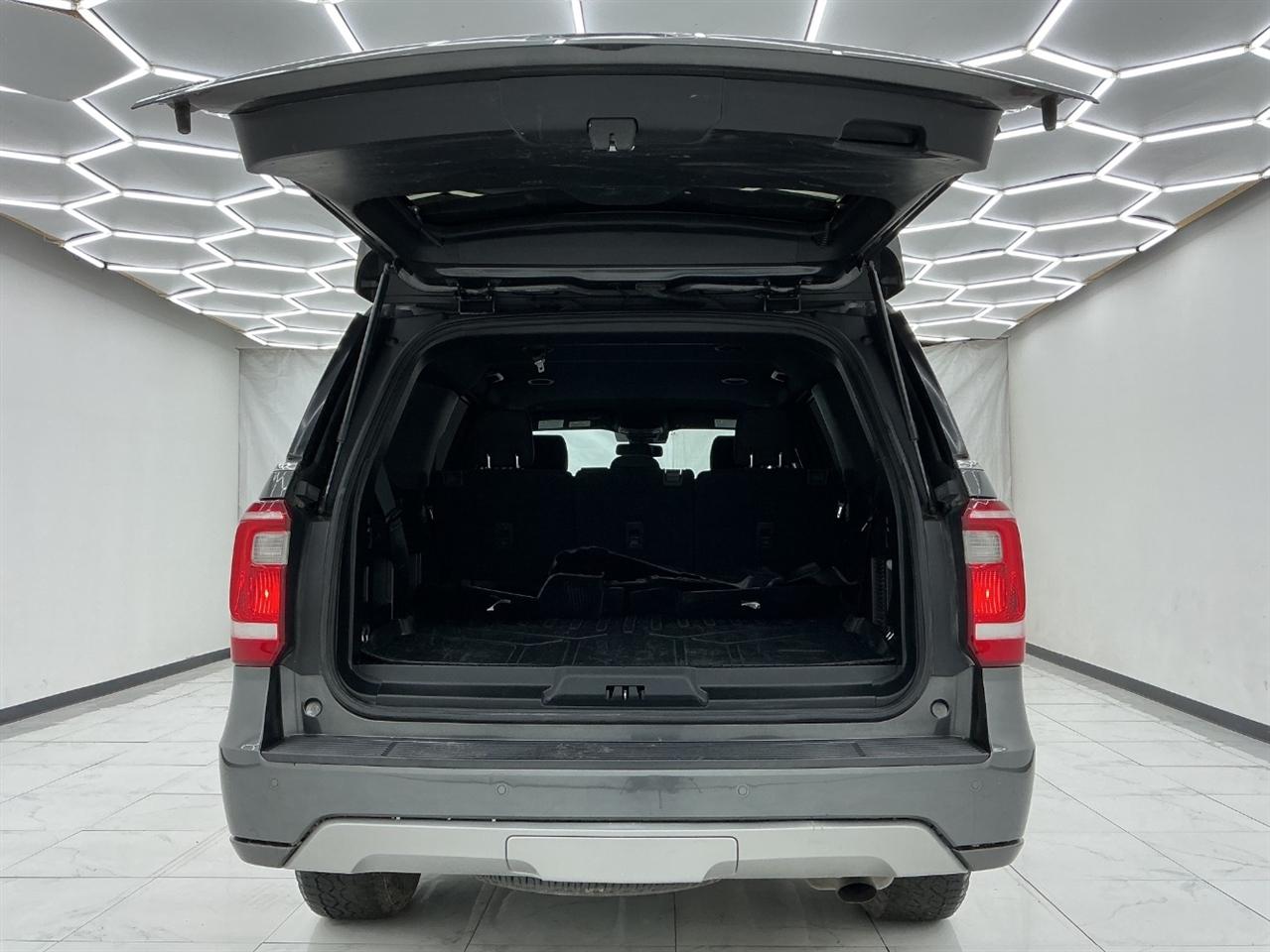 Ford Expedition XLT 4x4 2020
