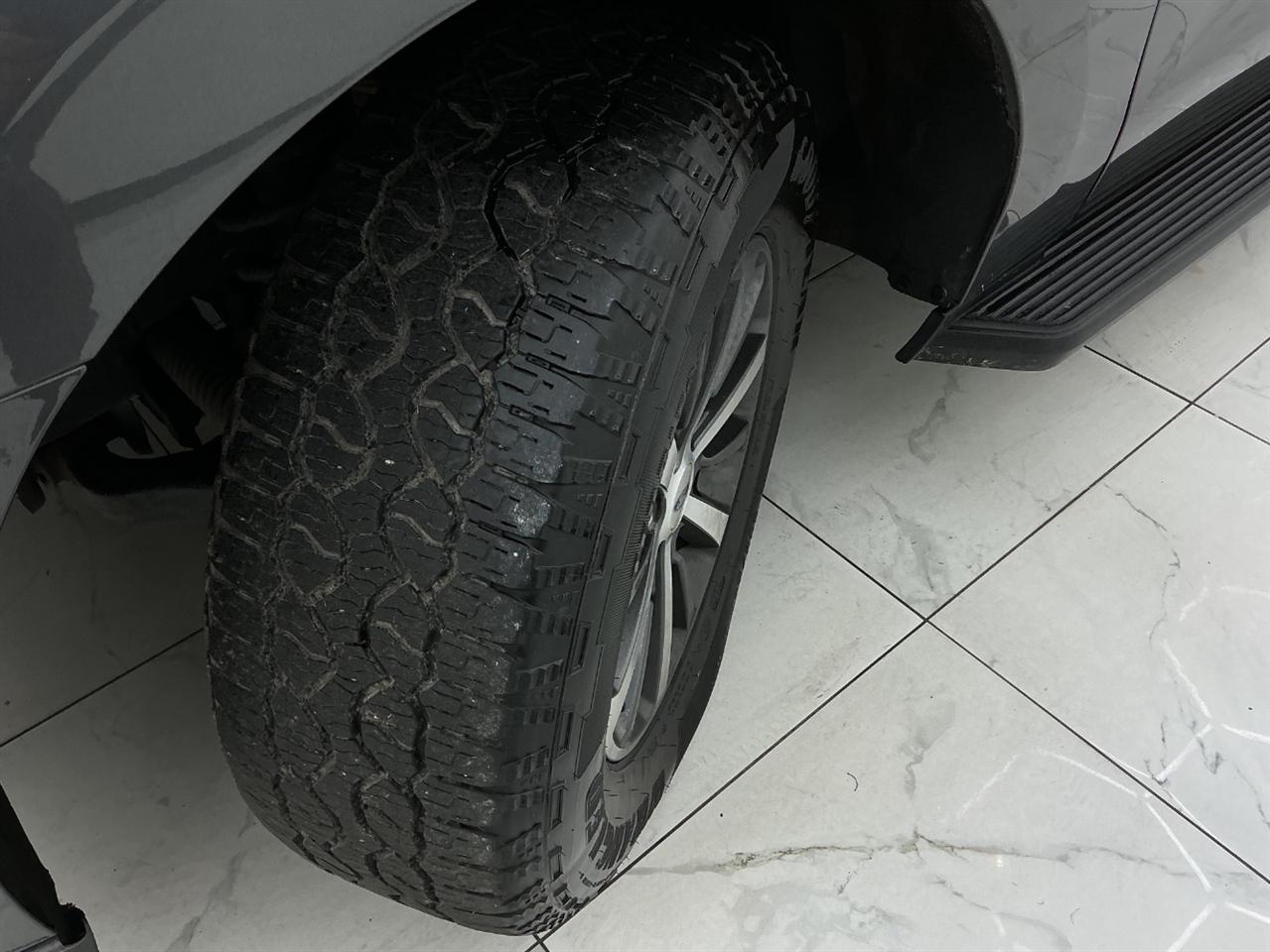 Ford Expedition XLT 4x4 2020