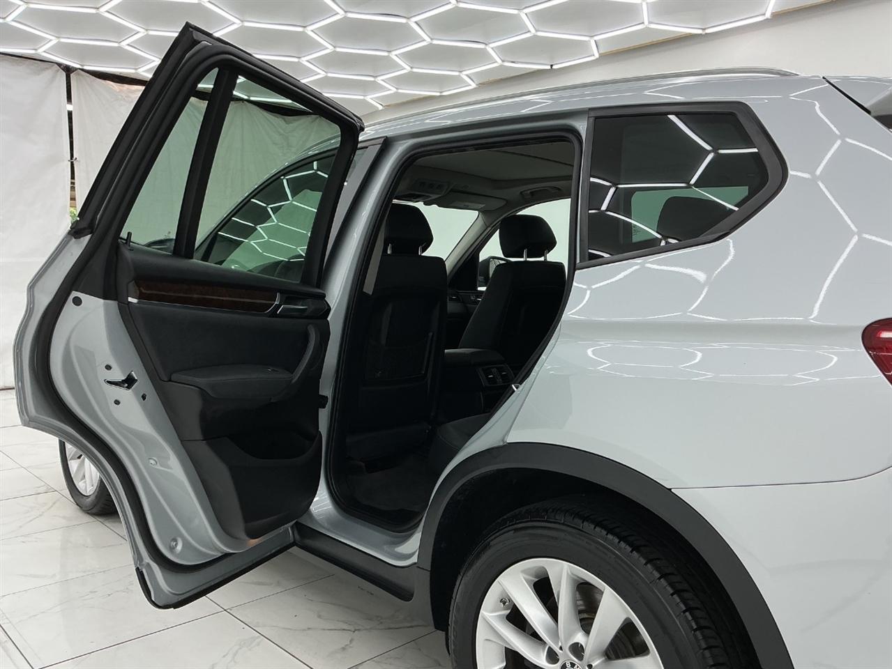 BMW X3 xDrive28i Sports Activity Vehicle 2017