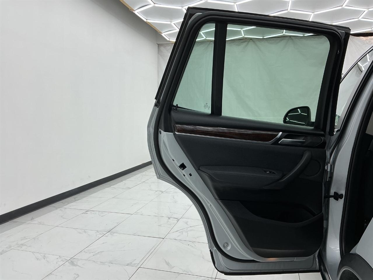 BMW X3 xDrive28i Sports Activity Vehicle 2017