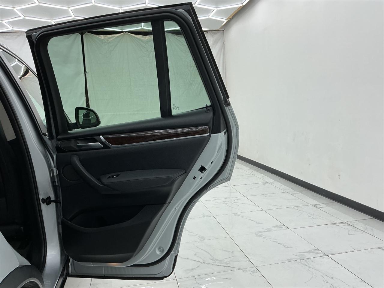 BMW X3 xDrive28i Sports Activity Vehicle 2017