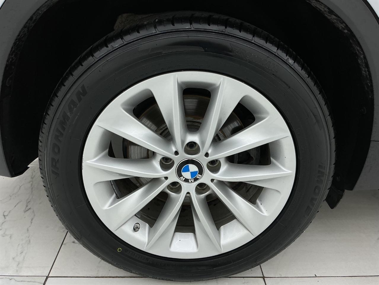 BMW X3 xDrive28i Sports Activity Vehicle 2017