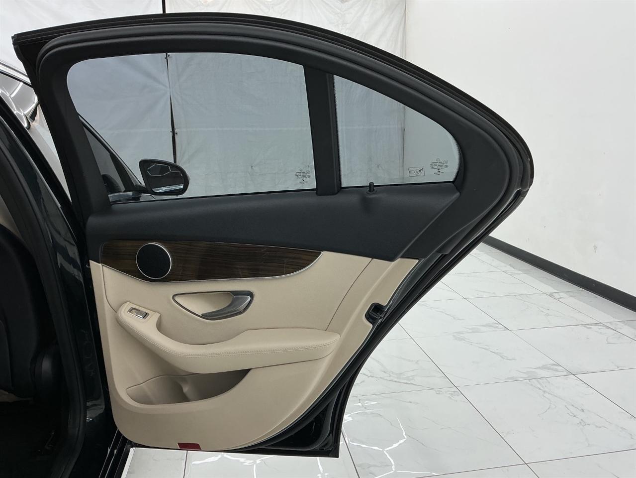 Mercedes-Benz C-Class C 300 Sedan 2019