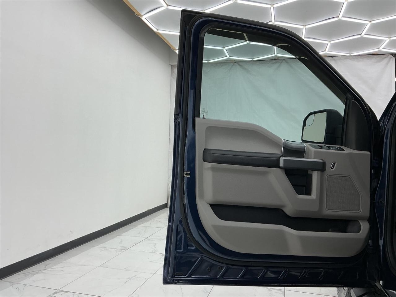 Ford 150 King Ranch 4WD SuperCrew 5.5' Box 2018