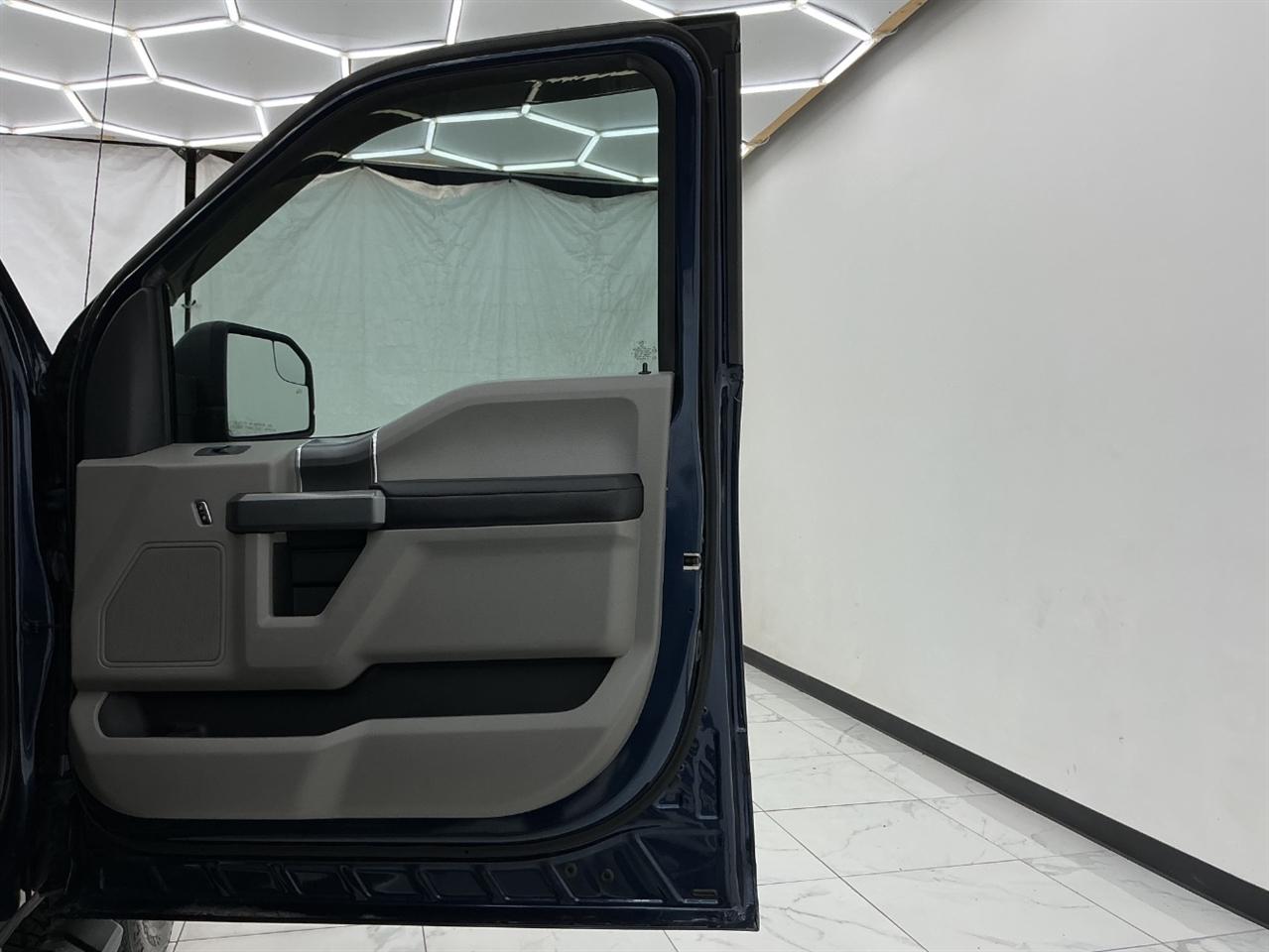 Ford 150 King Ranch 4WD SuperCrew 5.5' Box 2018