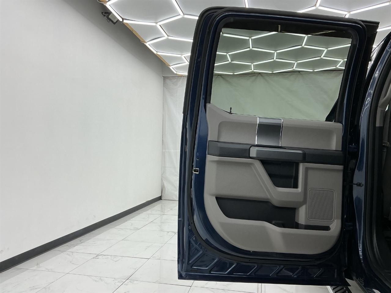 Ford 150 King Ranch 4WD SuperCrew 5.5' Box 2018