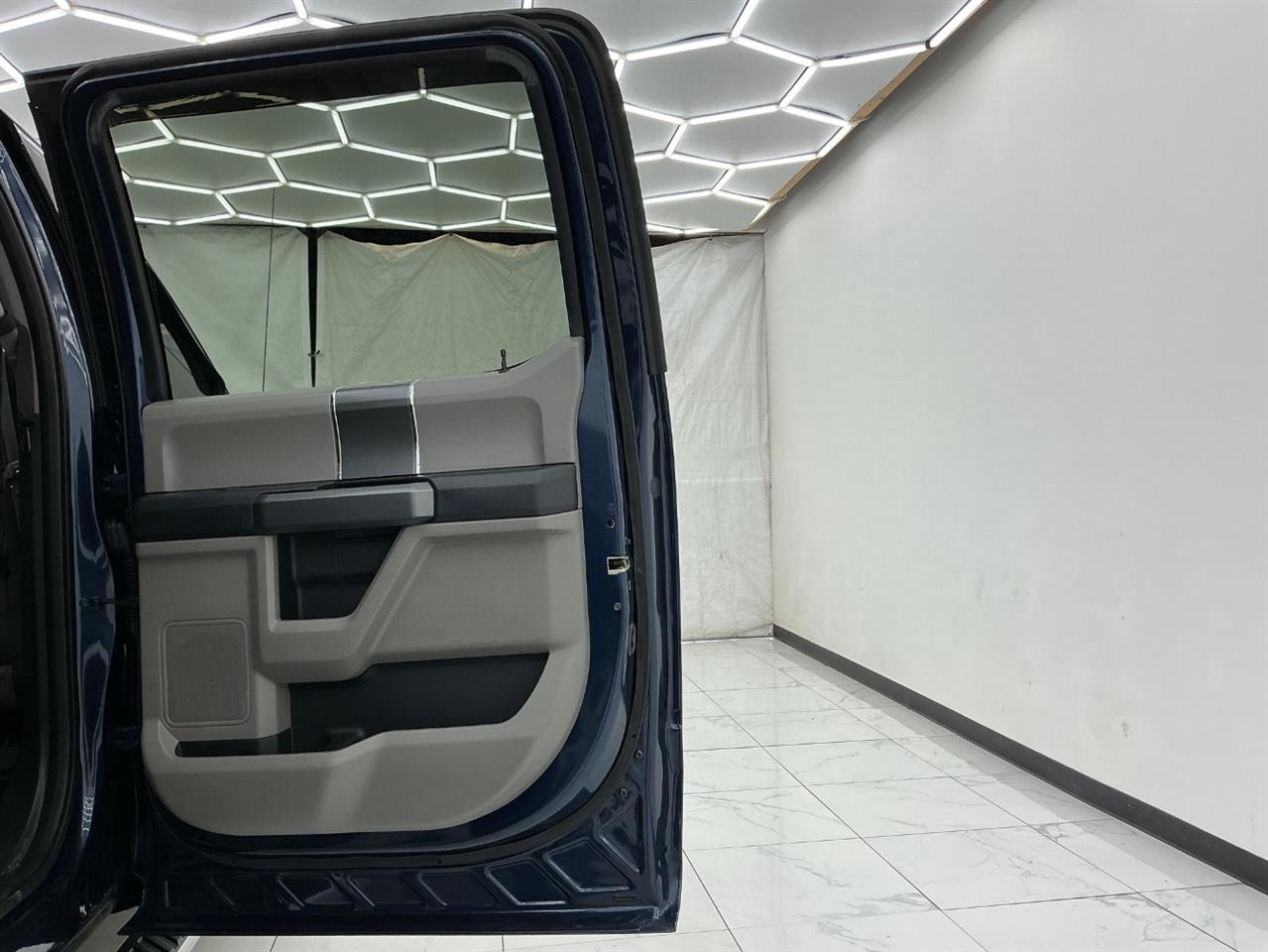 Ford 150 King Ranch 4WD SuperCrew 5.5' Box 2018