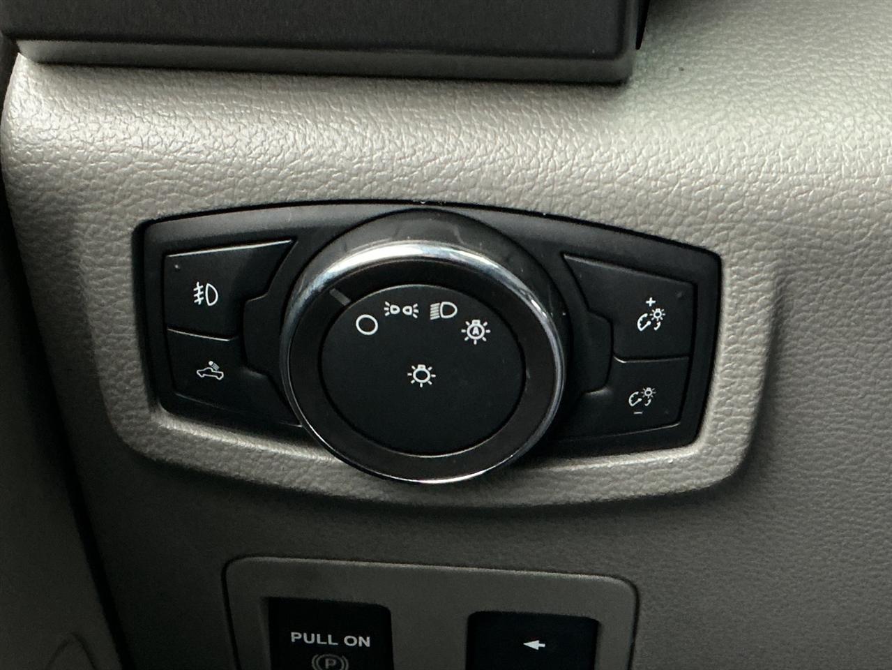 Ford 150 King Ranch 4WD SuperCrew 5.5' Box 2018