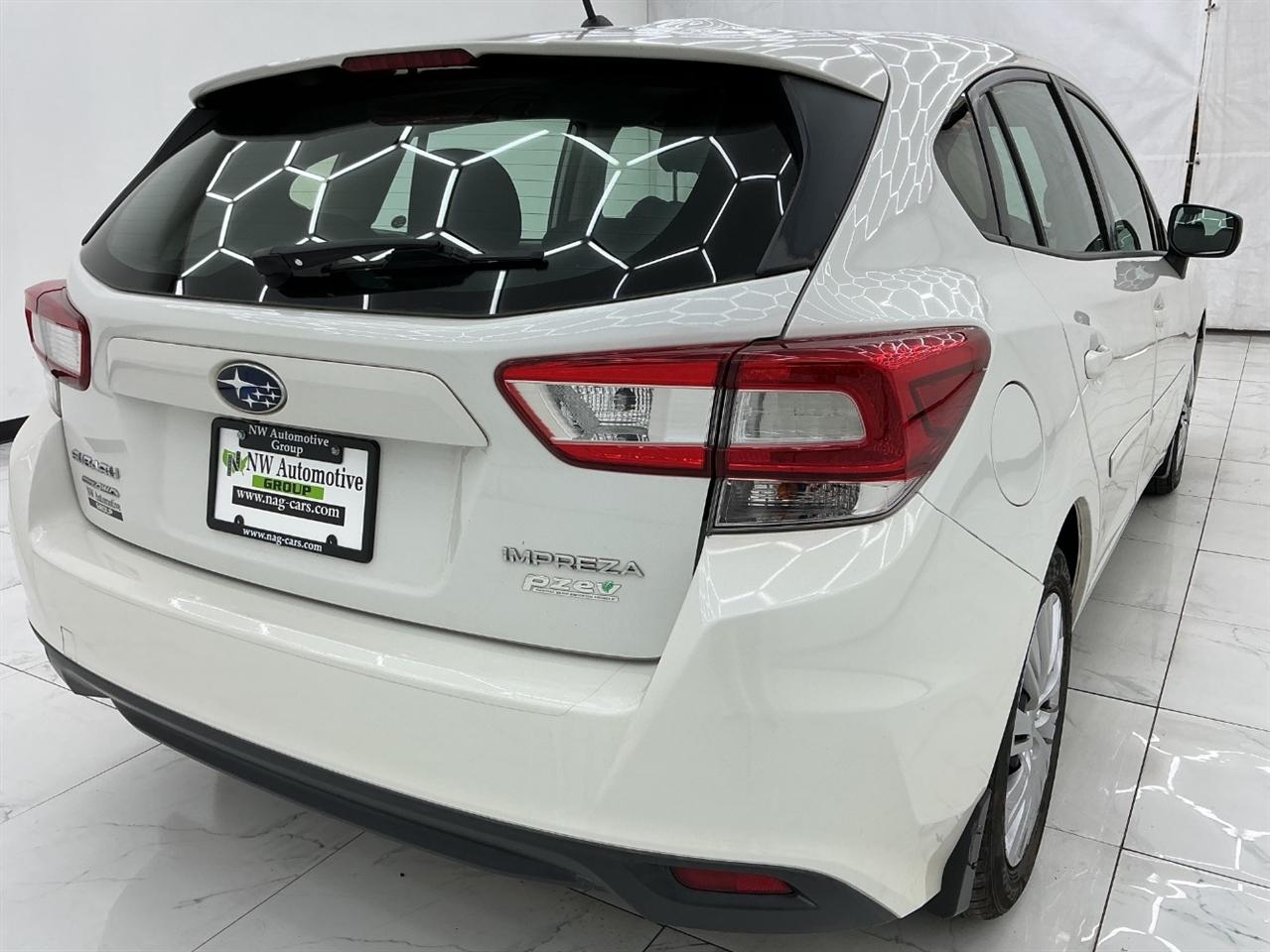 Subaru Impreza 2.0i 5-door CVT 2017