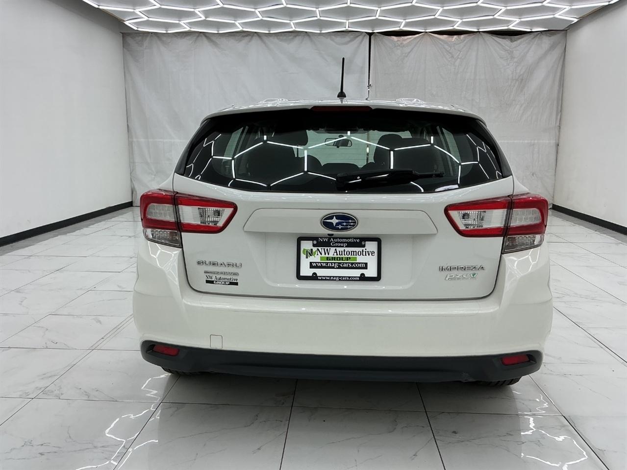 Subaru Impreza 2.0i 5-door CVT 2017