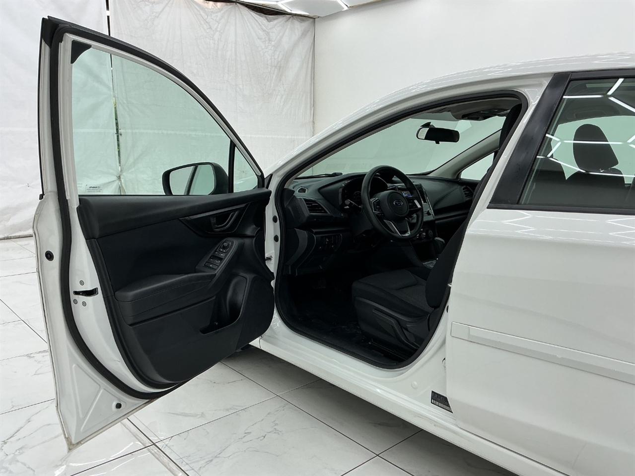 Subaru Impreza 2.0i 5-door CVT 2017