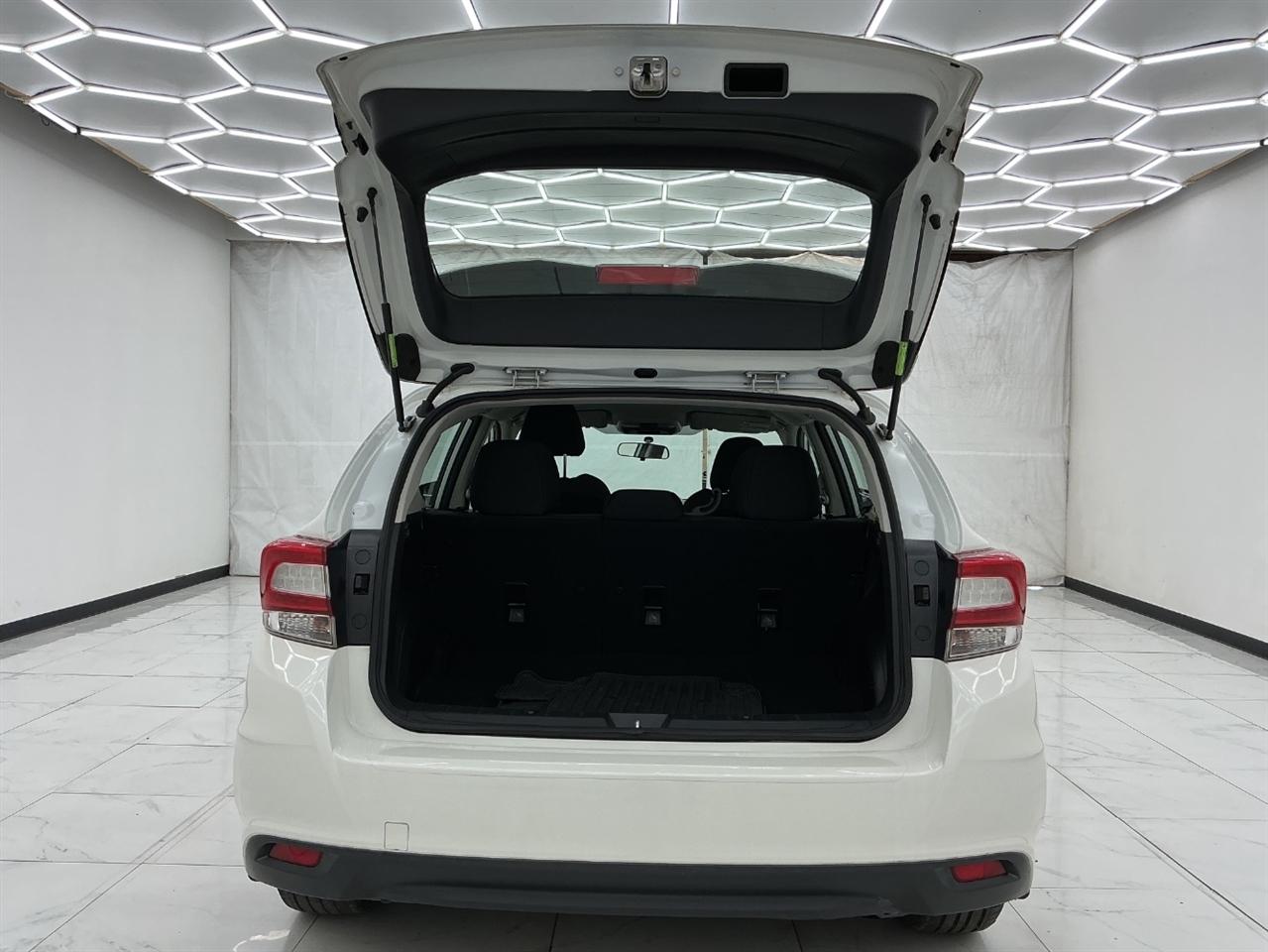 Subaru Impreza 2.0i 5-door CVT 2017