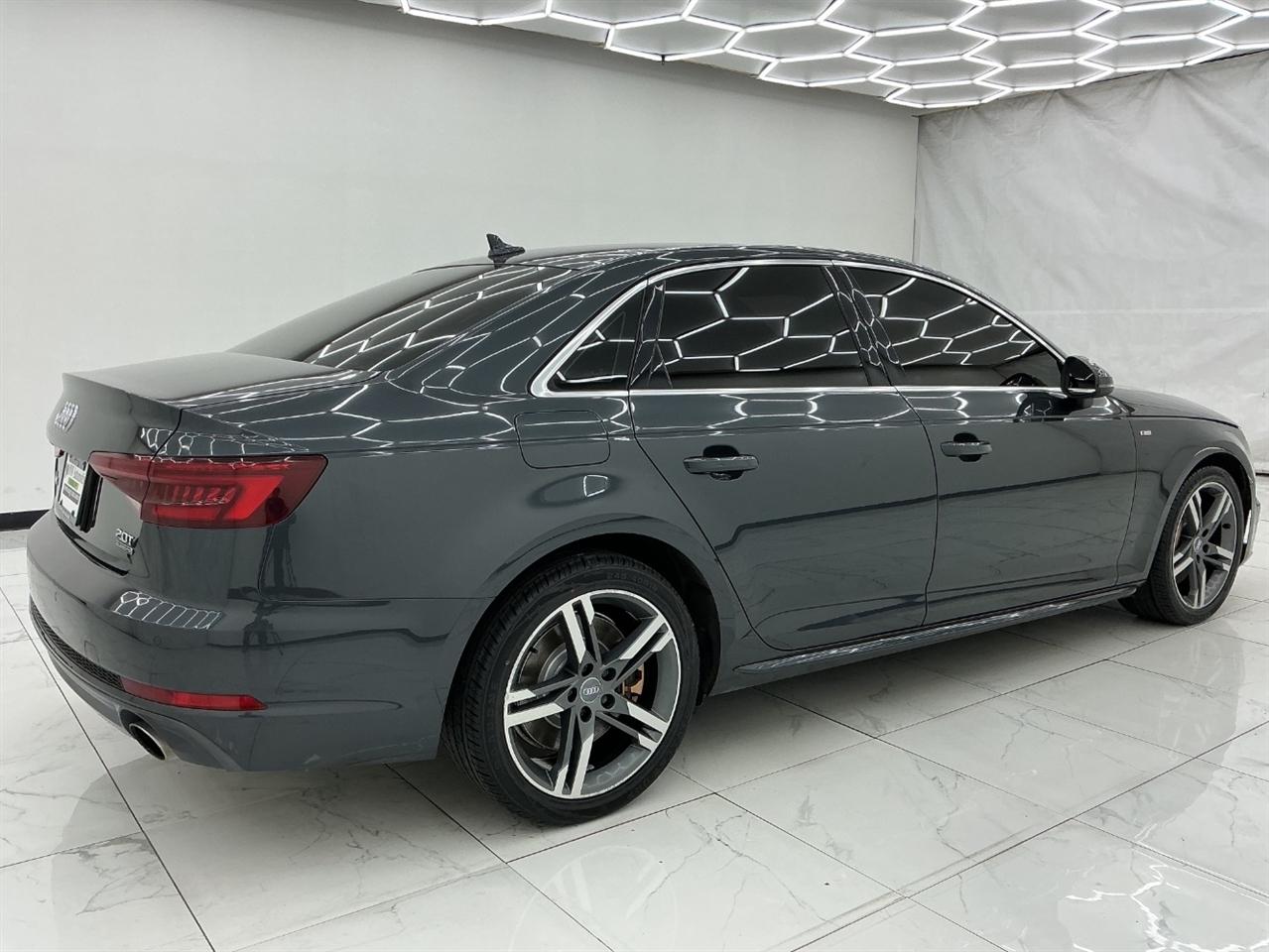 Audi A4 2.0 TFSI Tech Premium Plus S Tronic quattro AWD 2018