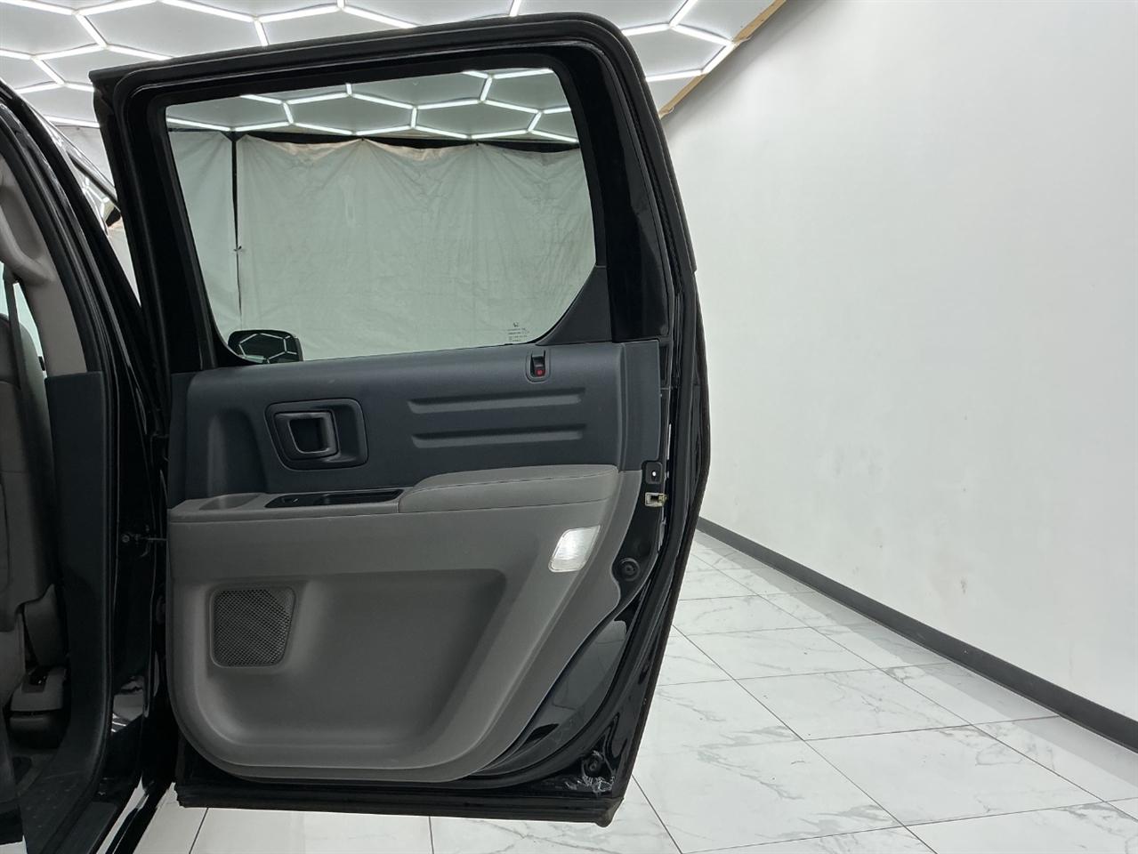 Honda Ridgeline 4WD Crew Cab RTL 2011