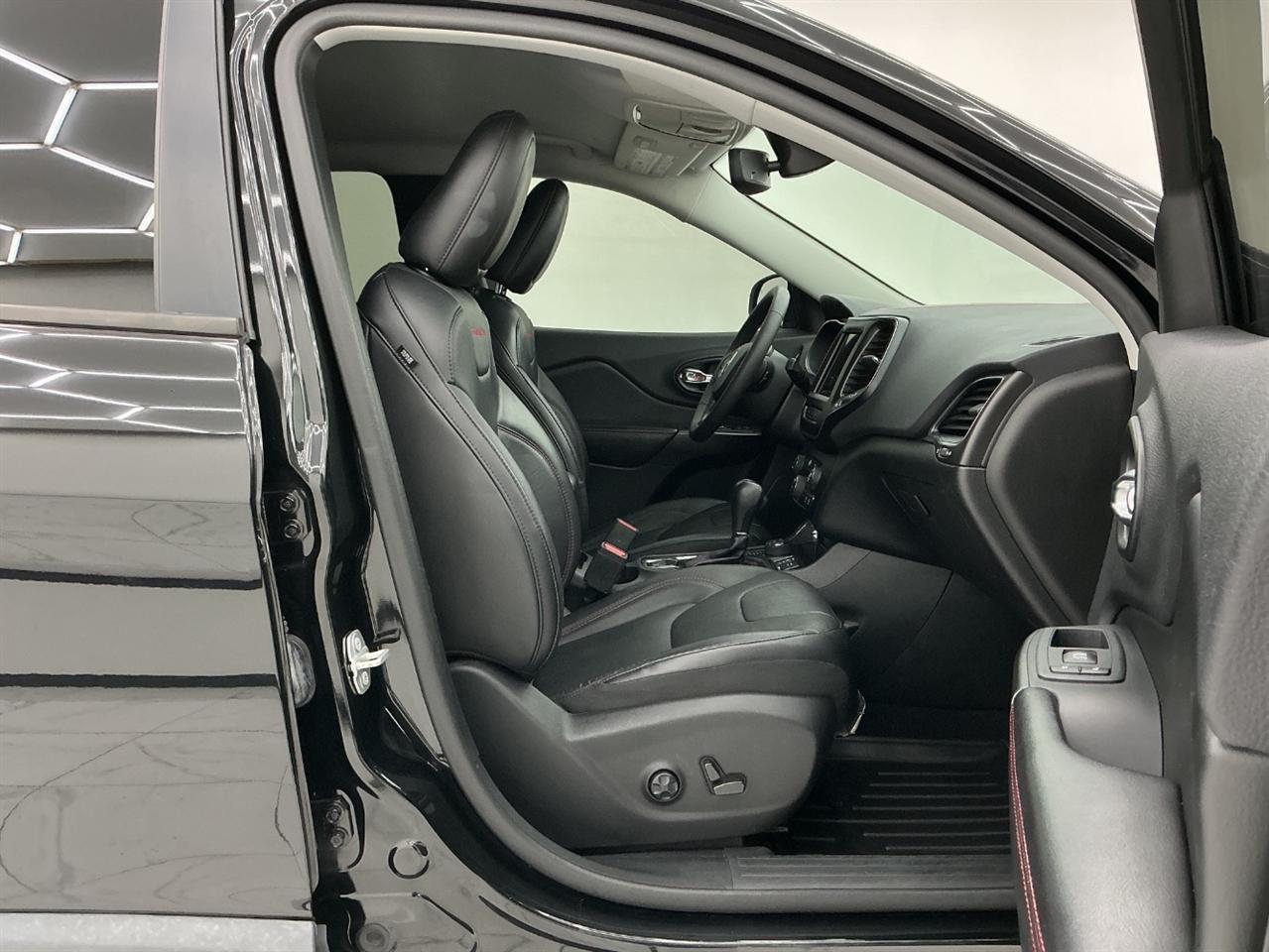 Jeep Cherokee Trailhawk 4x4 2021