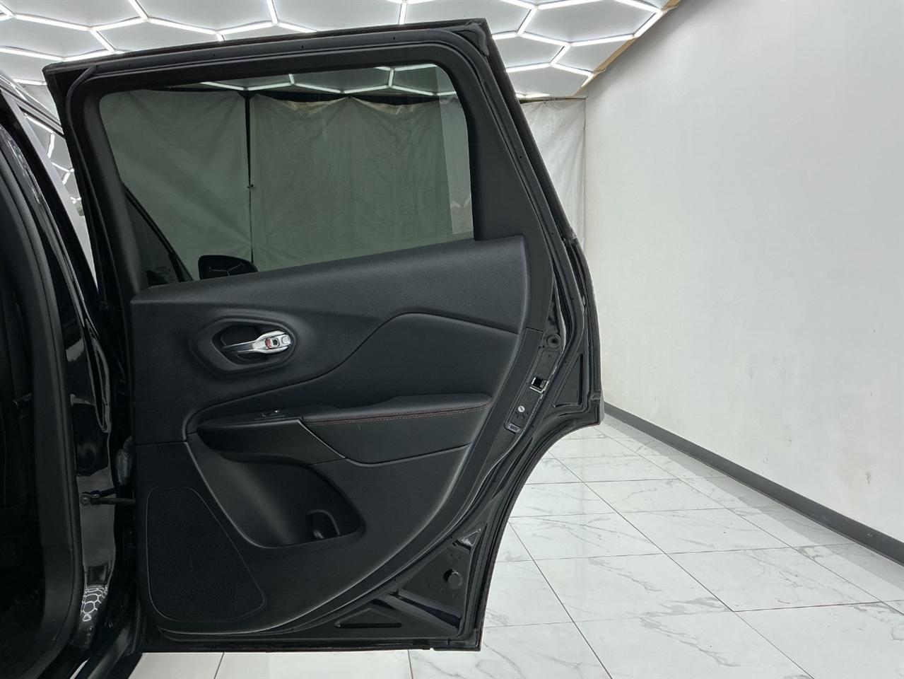 Jeep Cherokee Trailhawk 4x4 2021