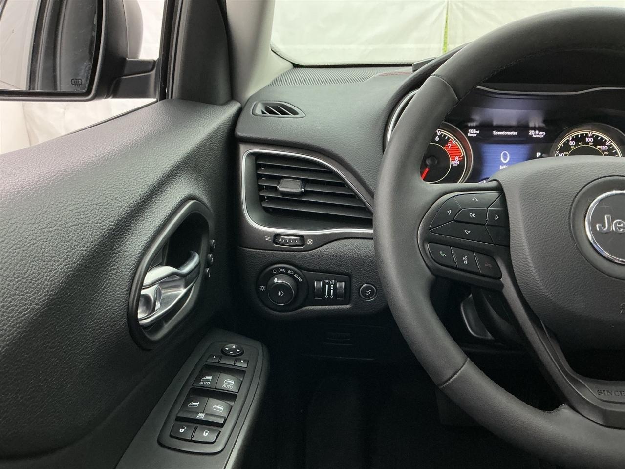 Jeep Cherokee Trailhawk 4x4 2021