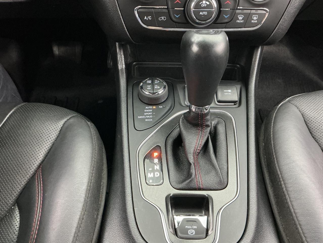 Jeep Cherokee Trailhawk 4x4 2021