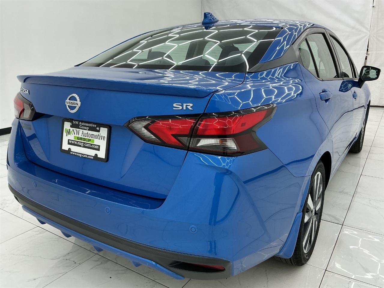 Nissan Versa SR CVT 2020