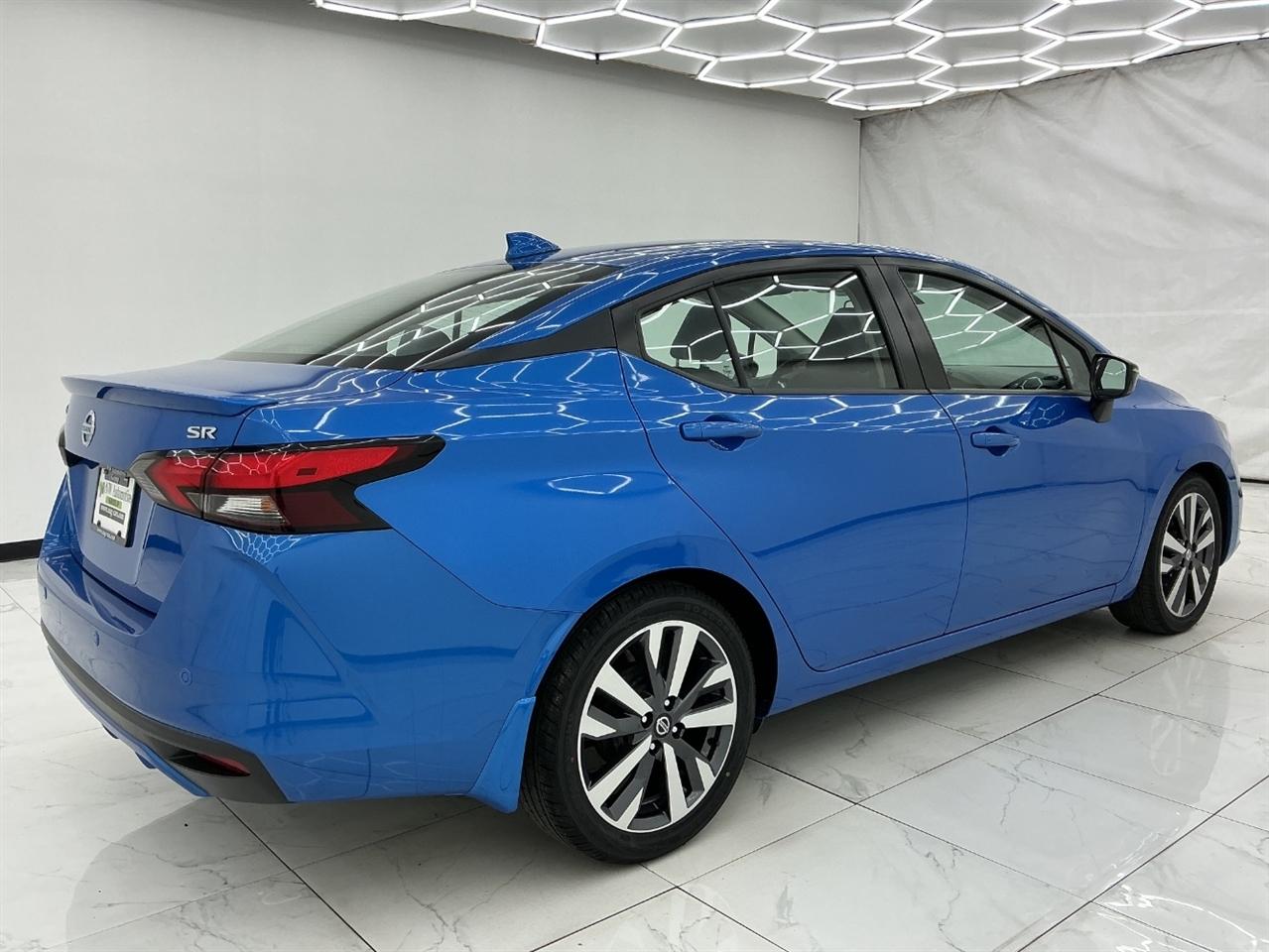 Nissan Versa SR CVT 2020