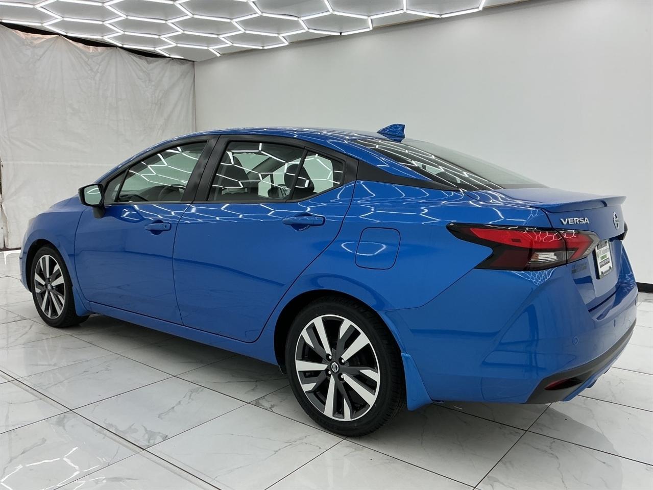 Nissan Versa SR CVT 2020