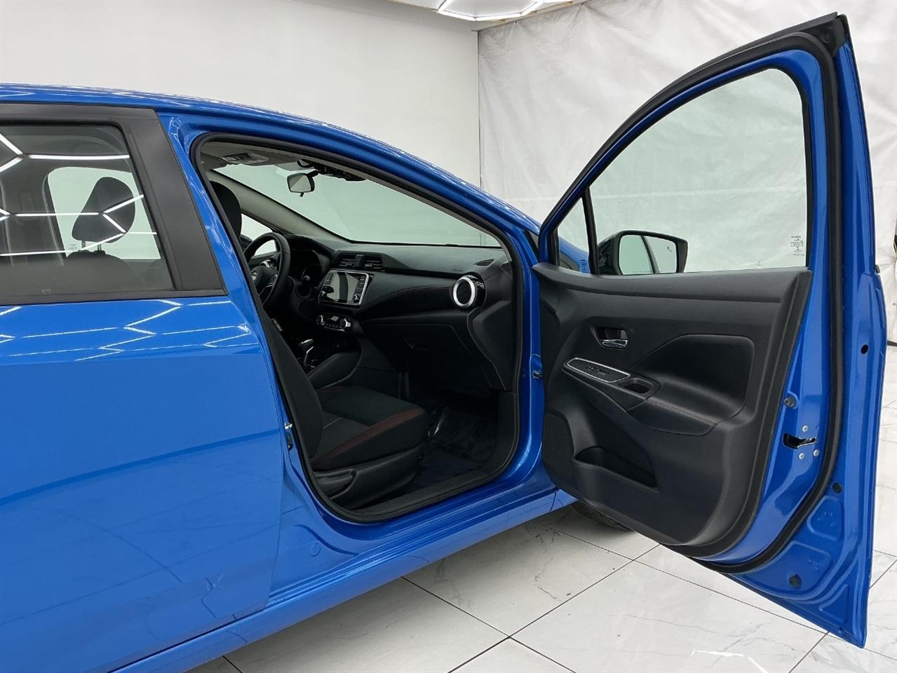 Nissan Versa SR CVT 2020