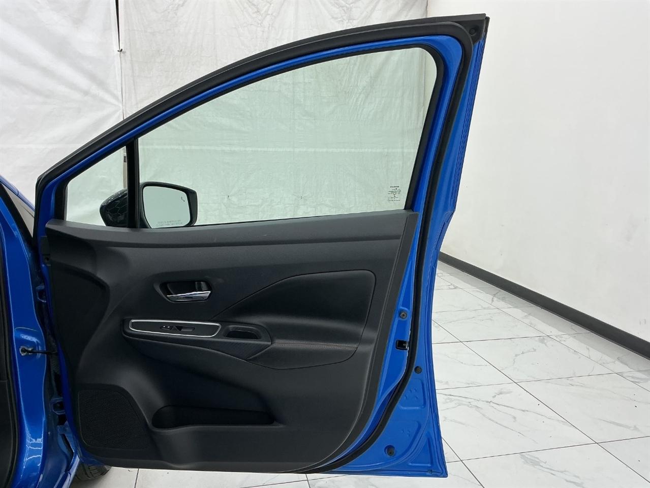 Nissan Versa SR CVT 2020