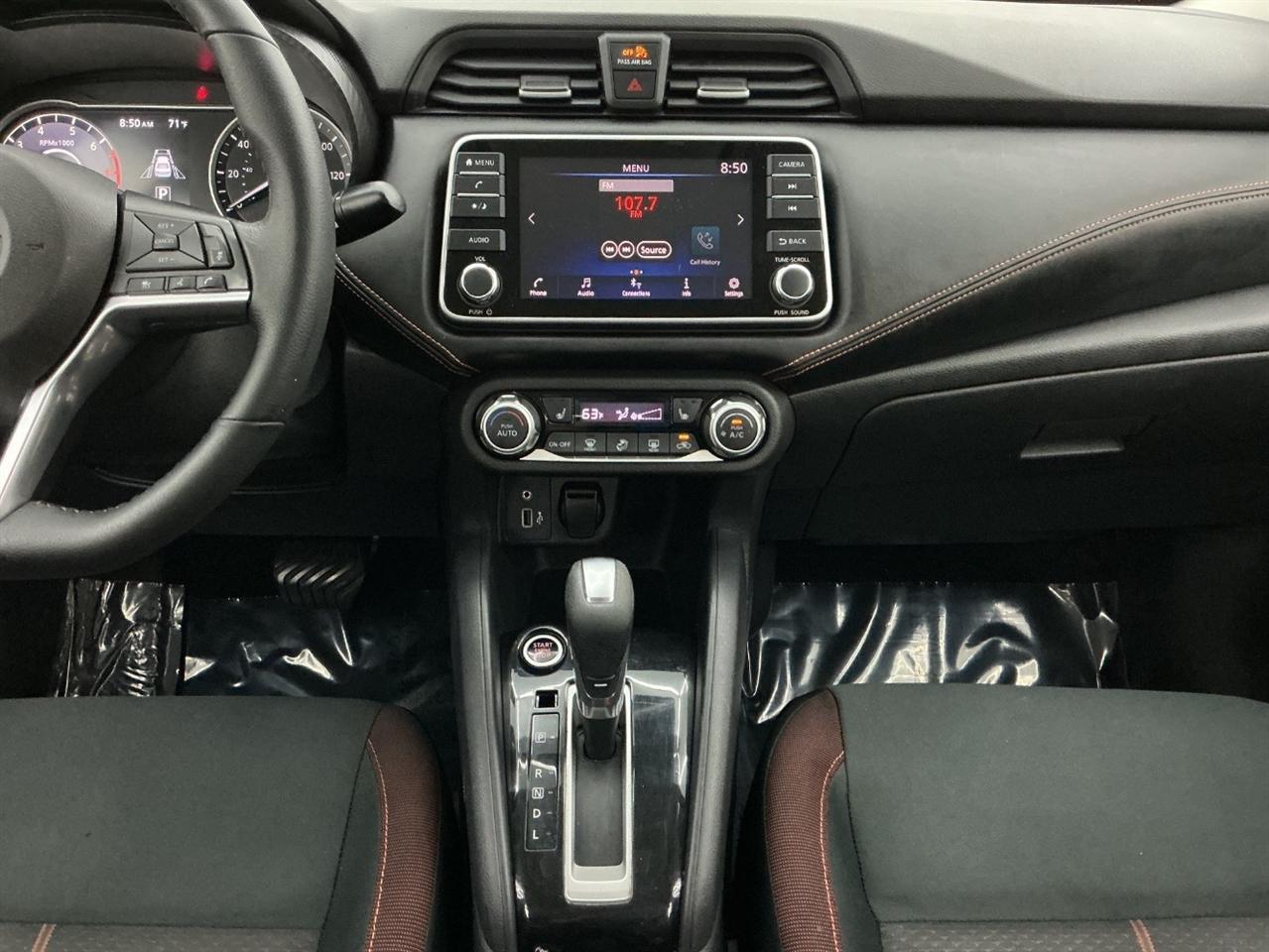 Nissan Versa SR CVT 2020