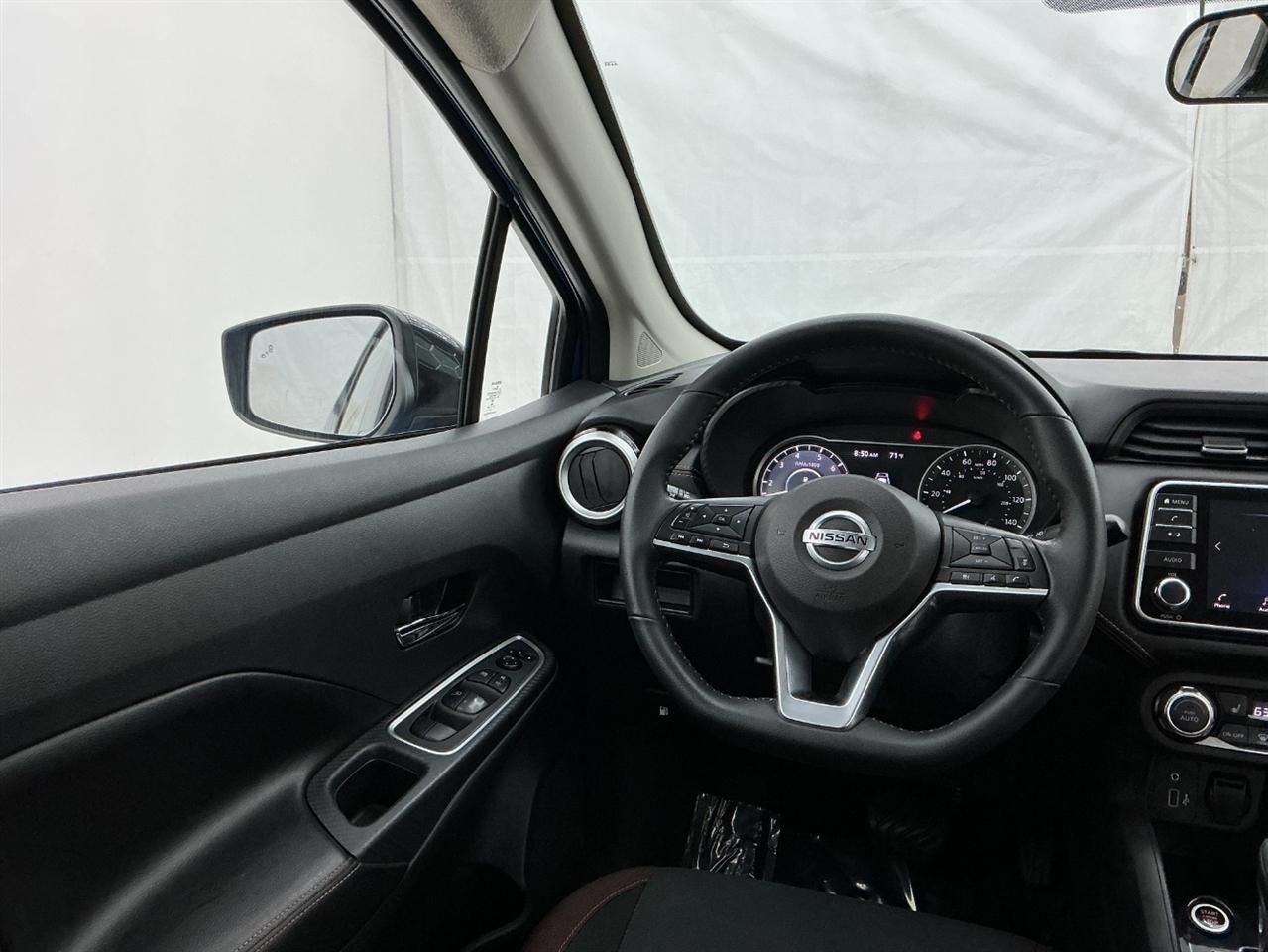 Nissan Versa SR CVT 2020