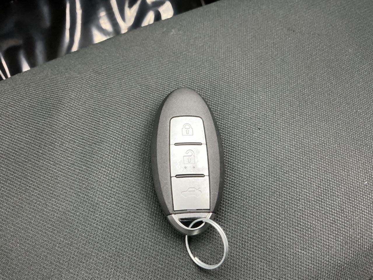 Nissan Versa SR CVT 2020