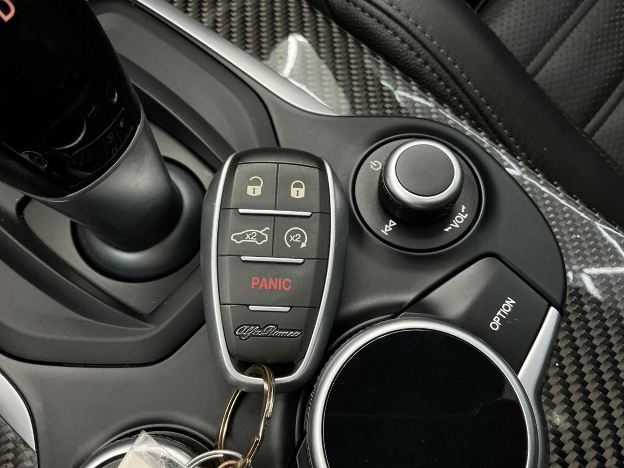 Alfa Romeo Stelvio Ti Sport Carbon AWD 2019