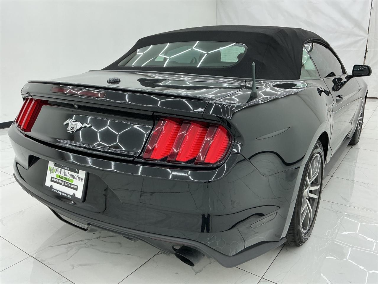 Ford Mustang EcoBoost Premium Convertible 2017