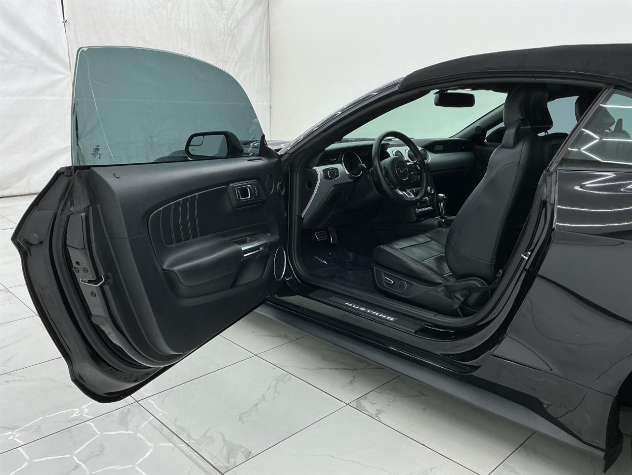 Ford Mustang EcoBoost Premium Convertible 2017
