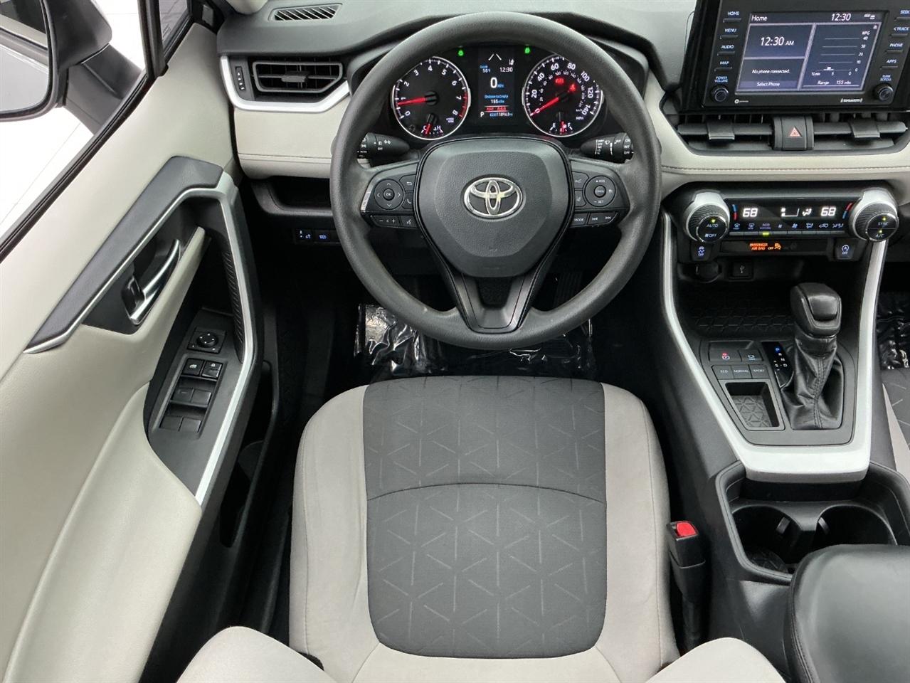 Toyota RAV4 XLE FWD (Natl) 2020