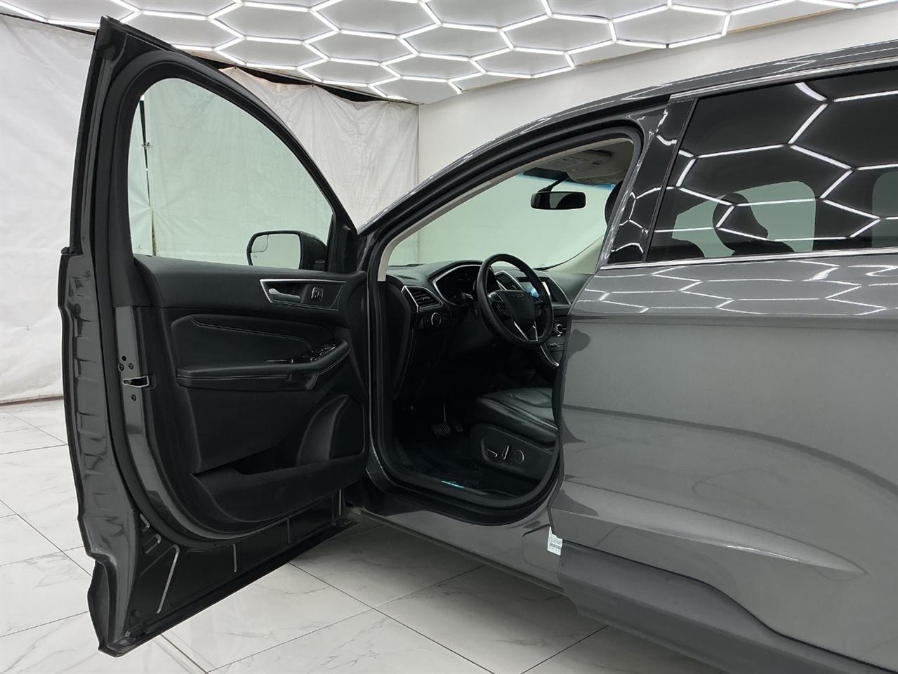 Ford Edge Titanium FWD 2018
