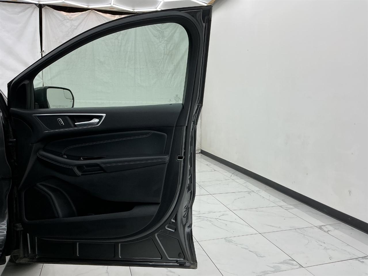 Ford Edge Titanium FWD 2018