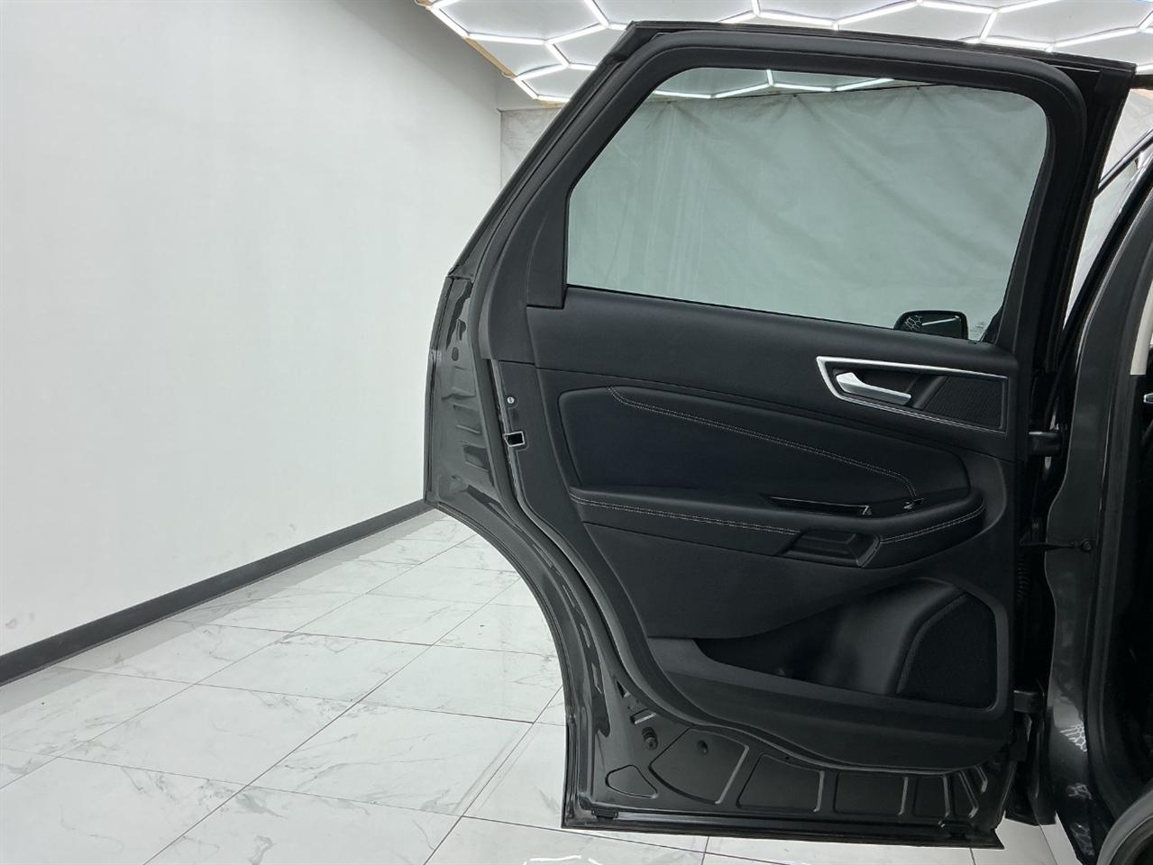 Ford Edge Titanium FWD 2018