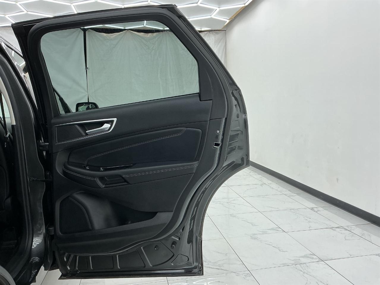 Ford Edge Titanium FWD 2018